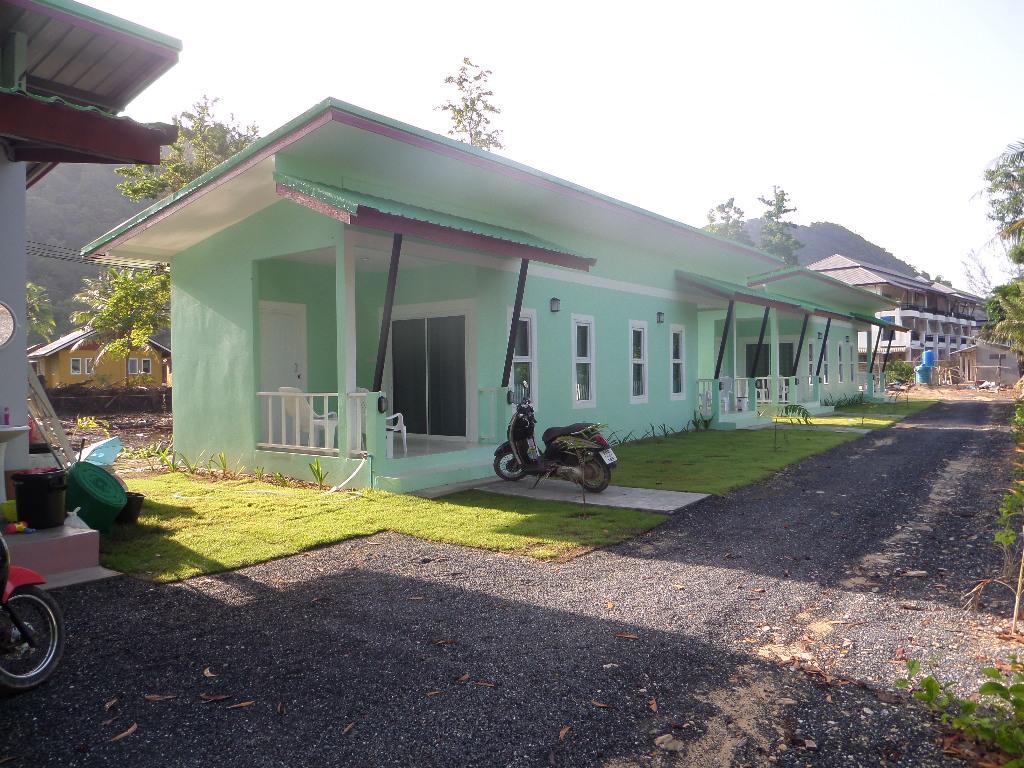 Lanta Triple Novel Hotel Koh Lanta Exterior photo
